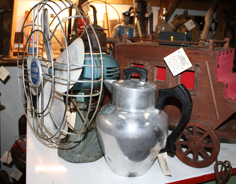 Whistle_Depot_Antiques_old_Appliances_Franklin_North_Carolina