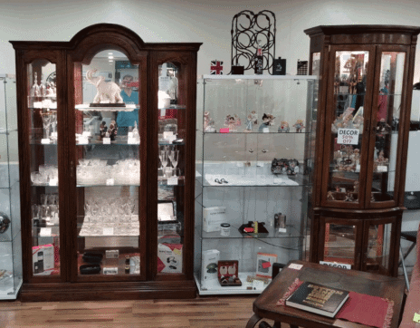 3H_Thrift_Store_Shop_Foyer2_Franklin_North_Carolina