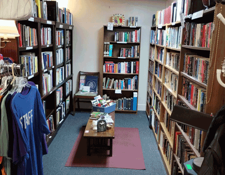 Books_books_and_more_books_franklin_north_carolina_3H_Thrift_Store