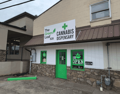 the_green_leaf_828_storefront_franklin_north_carolina the_green_leaf_828_storefront_franklin_north_carolina