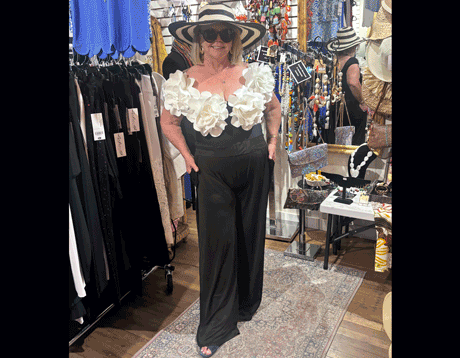 Divas_on_main_franklin_north_carolina_chic_swimwear Divas_on_main_franklin_north_carolina_chic_swimwear